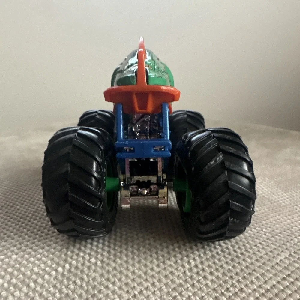 Hot Wheels Monster Jam Diecast Monster Truck Green Orange Blue Black Piran-ahhh